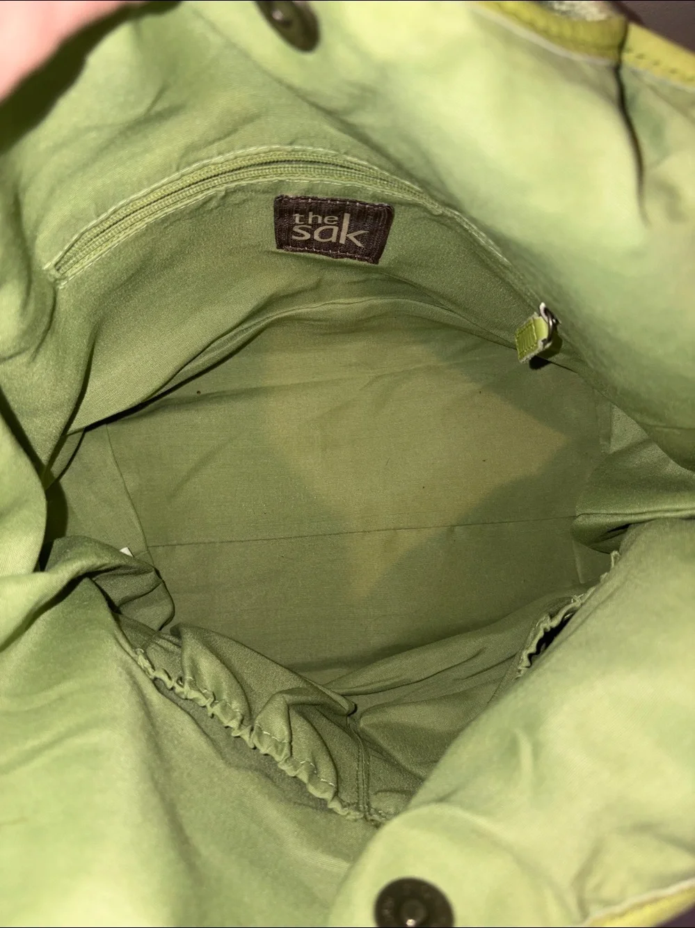 The Sak sak shoulder